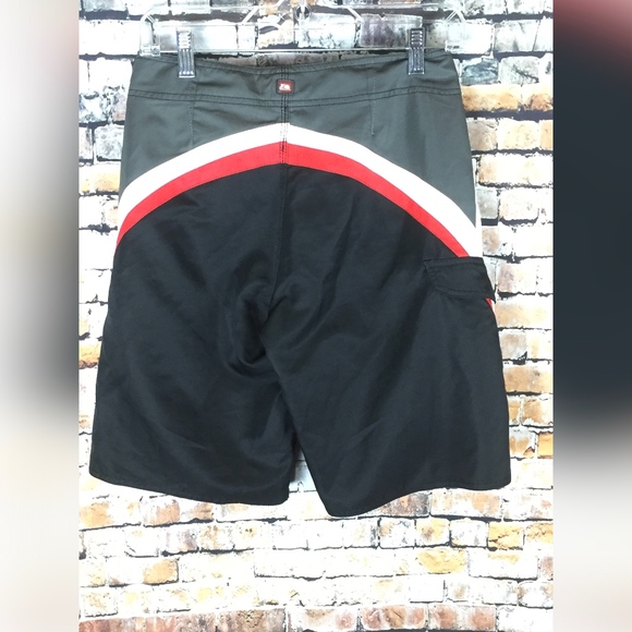 QUIKSILVER SWIM SHORTS - Picture 4 of 7